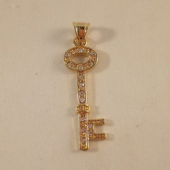 18K Yellow Gold Filled Key Diamond Zircon Necklace Pendant Party Gift - Picture 2 of 7